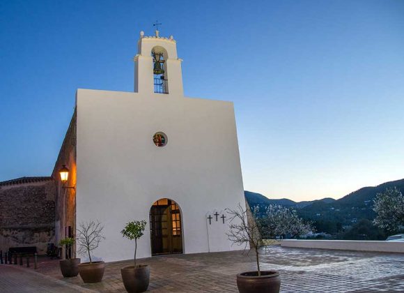 SE ACERCA LA FIESTA DE SAN AGUSTÍN SE ACERCA LA FIESTA DE SAN AGUSTÍN