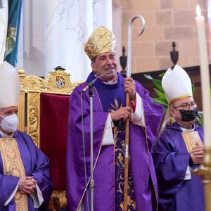 EL SEÑOR OBISPO PRESIDE POR PRIMERA VEZ LA CELEBRACIÓN DE LA EUCARISTÍA EN SU CATEDRAL
