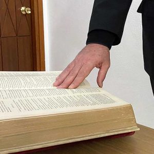 NOMBRAMIENTOS EN LA CURIA
