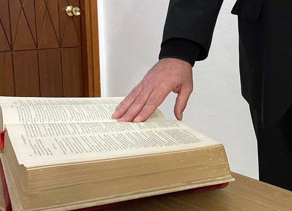 NOMBRAMIENTOS EN LA CURIA