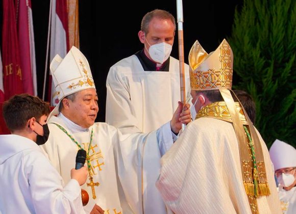 MONS.VICENTE RIBAS PRATS, RECIBE LA ORDENACIÓN EPISCOPAL Y TOMA DE POSESIÓN DE LA DIÓCESIS DE IBIZA