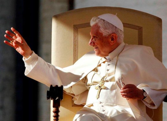 FALLECE BENEDICTO XVI: PALABRAS DE MONS. VICENT RIBAS