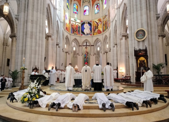 EL IBICENCO ÁLVARO ROA RUIZ ES ORDENADO SACERDOTE