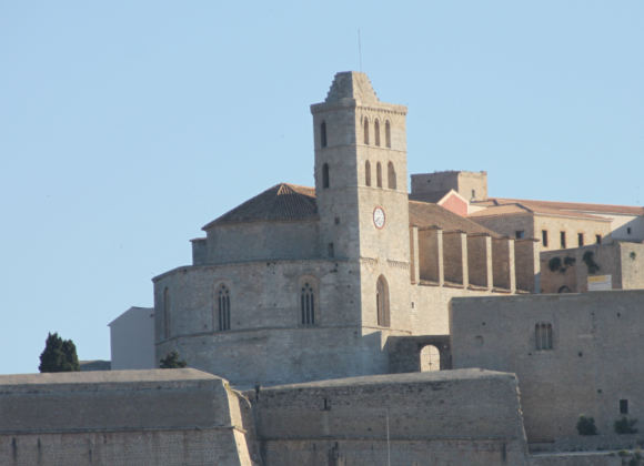 SE INICIAN LOS TRABAJOS DE RESTAURACIÓN DE LA S.I. CATEDRAL DE IBIZA SE INICIAN LOS TRABAJOS DE RESTAURACIÓN DE LA S.I. CATEDRAL DE IBIZA