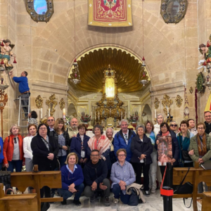 LA PARROQUIA DE SANTA CRUZ PEREGRINA A CARAVACA DE LA CRUZ