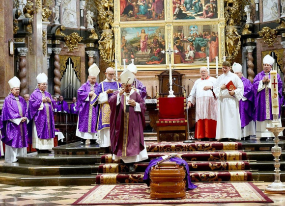 MISA EXEQUIAL MONS. VICENTE JUAN SEGURA. «SU VIDA FUE UN SERVICIO AL SEÑOR Y A LA IGLESIA, DOS COSAS QUE ÉL NUNCA SEPARÓ»