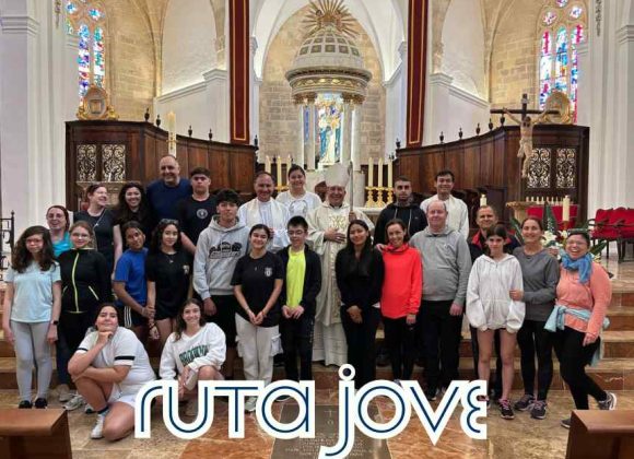 XXXVII JORNADA DE LA RUTA JOVE, DESDE LA PARROQUIA DE JESÚS HASTA LA S.I. CATEDRAL