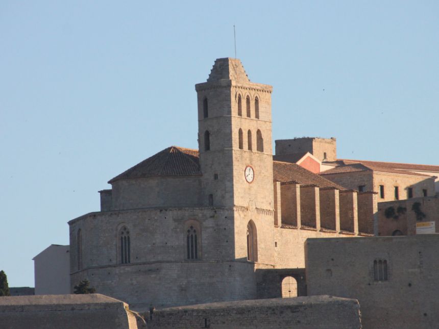 LA DIÓCESIS DE IBIZA CELEBRA EL DÍA DE LA IGLESIA DIOCESANA LA DIÓCESIS DE IBIZA CELEBRA EL DÍA DE LA IGLESIA DIOCESANA