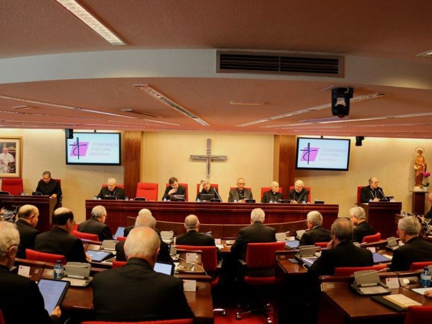EL OBISPO DE IBIZA ACUDE A LA ASAMBLEA PLENARIA DEL EPISCOPADO ESPAÑOL EL OBISPO DE IBIZA ACUDE A LA ASAMBLEA PLENARIA DEL EPISCOPADO ESPAÑOL
