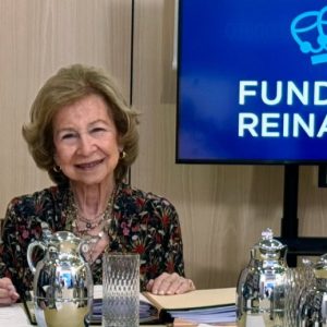 EL OBISPO VICENT RIBAS Y DIRECTIVOS DE CÁRITAS, CON LA REINA SOFÍA EN LA PRIMERA JORNADA DE SU VISITA A IBIZA EL OBISPO VICENT RIBAS Y DIRECTIVOS DE CÁRITAS, CON LA REINA SOFÍA EN LA PRIMERA JORNADA DE SU VISITA A IBIZA