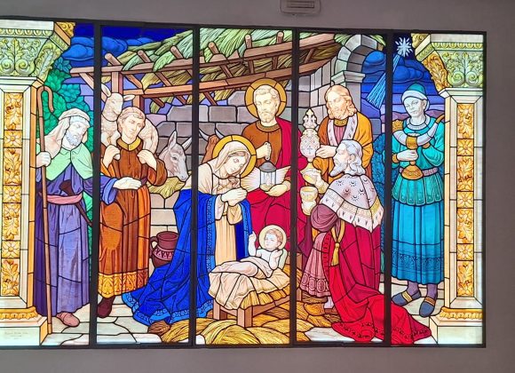 BENDECIDA LA NUEVA VIDRIERA DE LA IGLESIA DEL ROSARIO