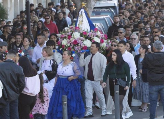 LA COMUNIDAD PARAGUAYA DE IBIZA HONRA A SU PATRONA, LA VIRGEN DE CAACUPÉ