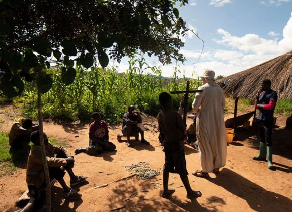 LA IGLESIA ESPAÑOLA APRUEBA 2,6 MILLONES EN AYUDAS A COMUNIDADES CRISTIANAS DE TODO EL MUNDO