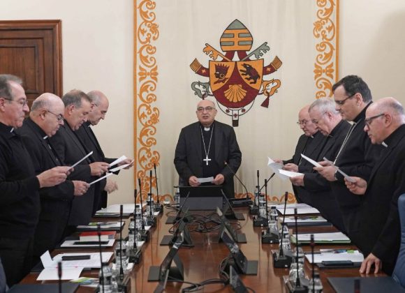 EL OBISPO DE IBIZA PARTICIPA EN LA REUNIÓN DE LA PROVINCIA ECLESIÁSTICA VALENTINA EL OBISPO DE IBIZA PARTICIPA EN LA REUNIÓN DE LA PROVINCIA ECLESIÁSTICA VALENTINA