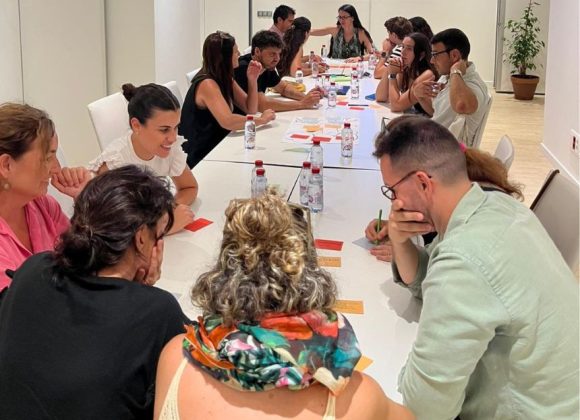 UN CENTENAR DE DOCENTES PARTICIPAN EN LA VI JORNADA DE IDENTIDAD DE LA FUNDACIÓN DIOCESANA ISIDOR MACABICH UN CENTENAR DE DOCENTES PARTICIPAN EN LA VI JORNADA DE IDENTIDAD DE LA FUNDACIÓN DIOCESANA ISIDOR MACABICH