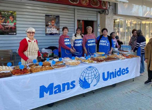 MANOS UNIDAS RECAUDA MÁS DE 1.600 € EN UNA JORNADA DE REPOSTERÍA SOLIDARIA EN SANT ANTONI