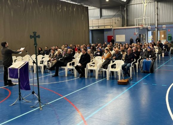 EL ENCUENTRO DIOCESANO CONGREGA A 120 PERSONAS PARA ABORDAR EL PAPEL DE LOS LAICOS EN LAS PARROQUIAS EL ENCUENTRO DIOCESANO CONGREGA A 120 PERSONAS PARA ABORDAR EL PAPEL DE LOS LAICOS EN LAS PARROQUIAS