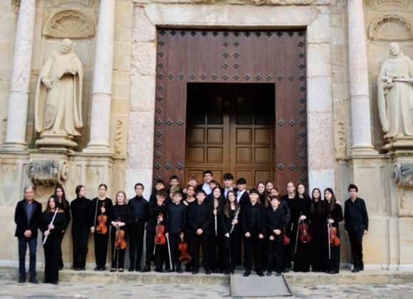 LA ORQUESTRA CORELLI OFRECE UN CONCIERTO EN LA CATEDRAL EL 25 DE ABRIL LA ORQUESTRA CORELLI OFRECE UN CONCIERTO EN LA CATEDRAL EL 25 DE ABRIL