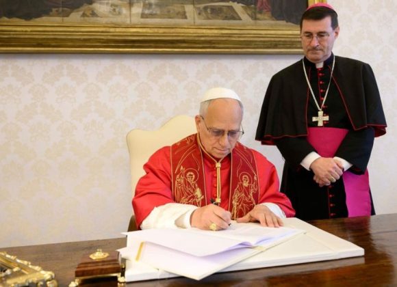 LA PRIMERA ENCÍCLICA DE LEÓN XIV: QUE LA IA SIRVA A LA HUMANIDAD, NO AL PODER DE POCOS LA PRIMERA ENCÍCLICA DE LEÓN XIV: QUE LA IA SIRVA A LA HUMANIDAD, NO AL PODER DE POCOS