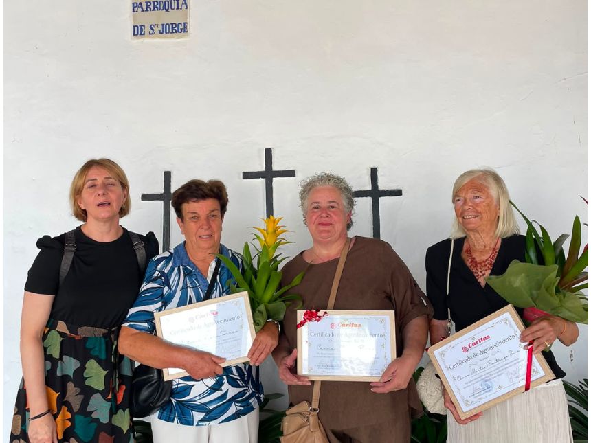 LA PARROQUIA DE SANT JORDI OFRECE UN HOMENAJE DE RECONOCIMIENTO A CINCO VOLUNTARIAS DE CARITAS LA PARROQUIA DE SANT JORDI OFRECE UN HOMENAJE DE RECONOCIMIENTO A CINCO VOLUNTARIAS DE CARITAS