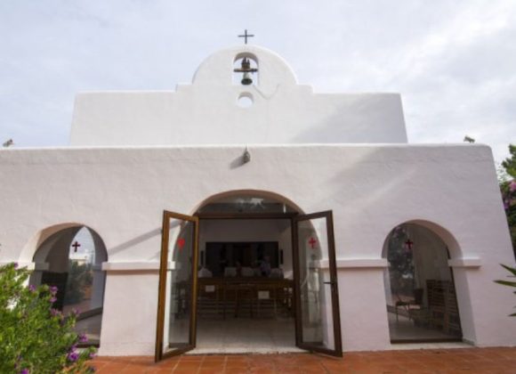 IBIZA CELEBRA ESTE VIERNES LA FIESTA DE SAN CRISTÓBAL, PATRÓN DE ES CANAR, SA CAPELLETA Y ‘SES MONGES TANCADES’ IBIZA CELEBRA ESTE VIERNES LA FIESTA DE SAN CRISTÓBAL, PATRÓN DE ES CANAR, SA CAPELLETA Y ‘SES MONGES TANCADES’