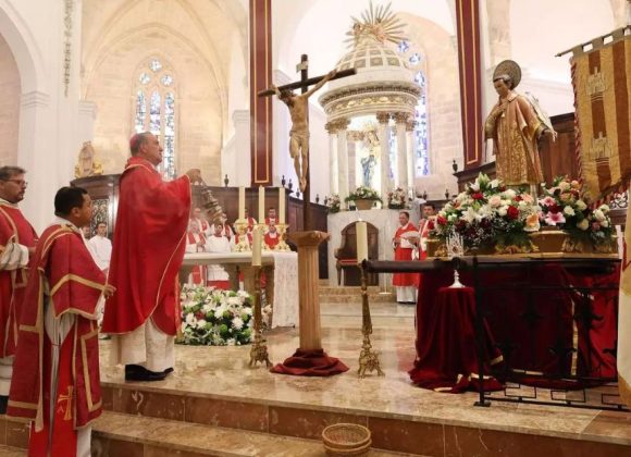 LA SOLEMNIDAD DE SAN CIRIACO CIERRA LAS FIESTAS PATRONALES DE IBIZA EL DÍA DE LA CONQUISTA LA SOLEMNIDAD DE SAN CIRIACO CIERRA LAS FIESTAS PATRONALES DE IBIZA EL DÍA DE LA CONQUISTA