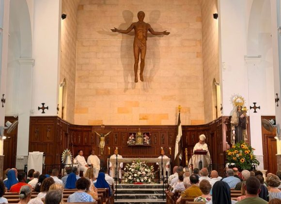 LA PARROQUIA DEL SALVADOR DE LA MARINA VIVE SU FIESTA PATRONAL LA PARROQUIA DEL SALVADOR DE LA MARINA VIVE SU FIESTA PATRONAL