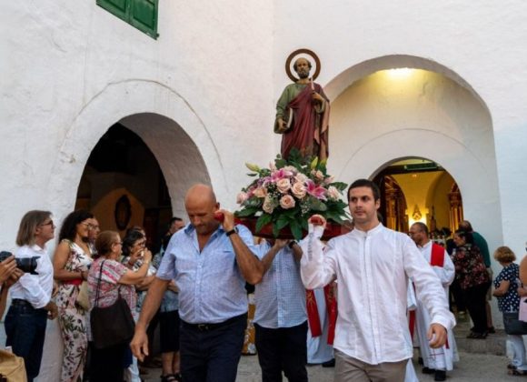 SANT ANTONI CELEBRA ESTE LUNES LA FIESTA DE SANT BARTOMEU, QUE NACIÓ PARA HONRAR A SANTA INÉS SANT ANTONI CELEBRA ESTE LUNES LA FIESTA DE SANT BARTOMEU, QUE NACIÓ PARA HONRAR A SANTA INÉS