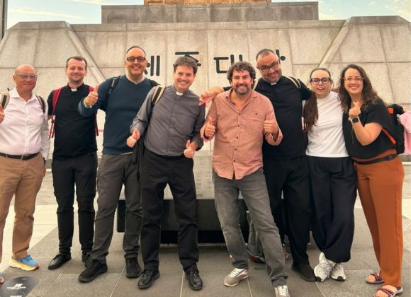 EL DELEGADO DE JUVENTUD DEL OBISPADO DE IBIZA, EN LA DELEGACIÓN ESPAÑOLA QUE PREPARA LA JMJ DE SEÚL EL DELEGADO DE JUVENTUD DEL OBISPADO DE IBIZA, EN LA DELEGACIÓN ESPAÑOLA QUE PREPARA LA JMJ DE SEÚL