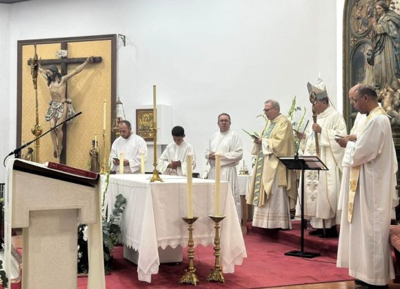 LA PARROQUIA DE NUESTRA SEÑORA DEL ROSARIO Y SAN CIRIACO ESTRENA HIMNO EL DÍA DE SU FIESTA PATRONAL