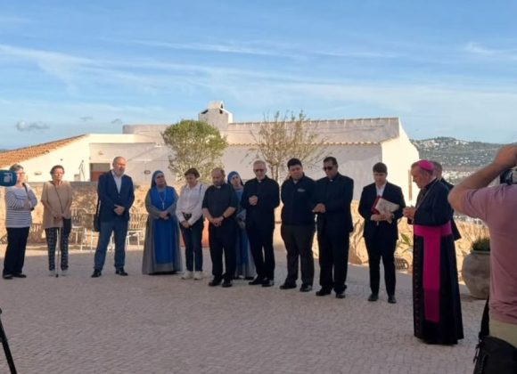 RESPONSOS EN LOS LUGARES DONDE MURIERON LOS SACERDOTES MÁRTIRES, EN LA VÍSPERA DE SU BEATIFICACIÓN